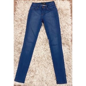 Classic Mid Rise Skinny Jeans - Medium Blue Wash